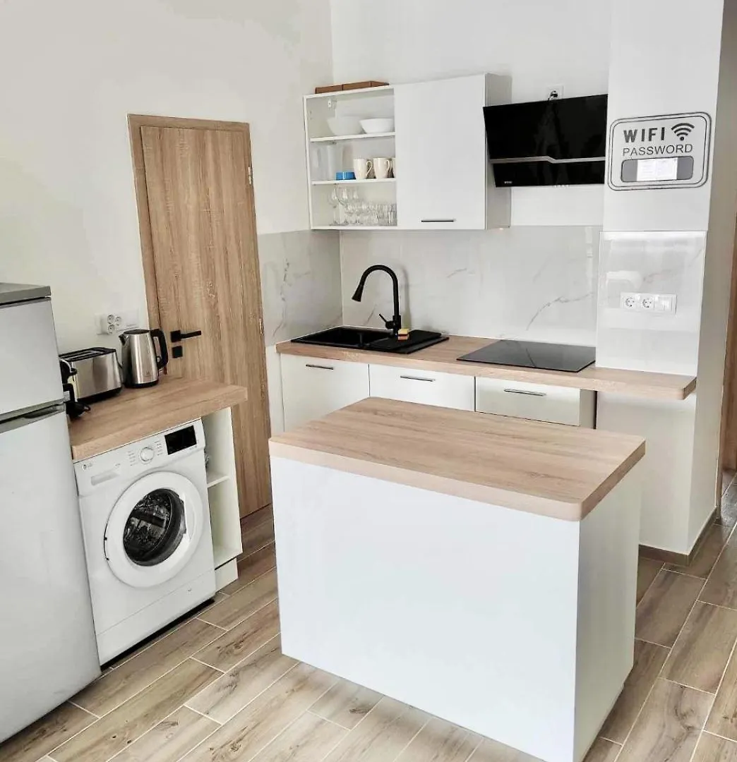 Brand New Dobhouse#2Bdr#2Bthr Apartment Budapest