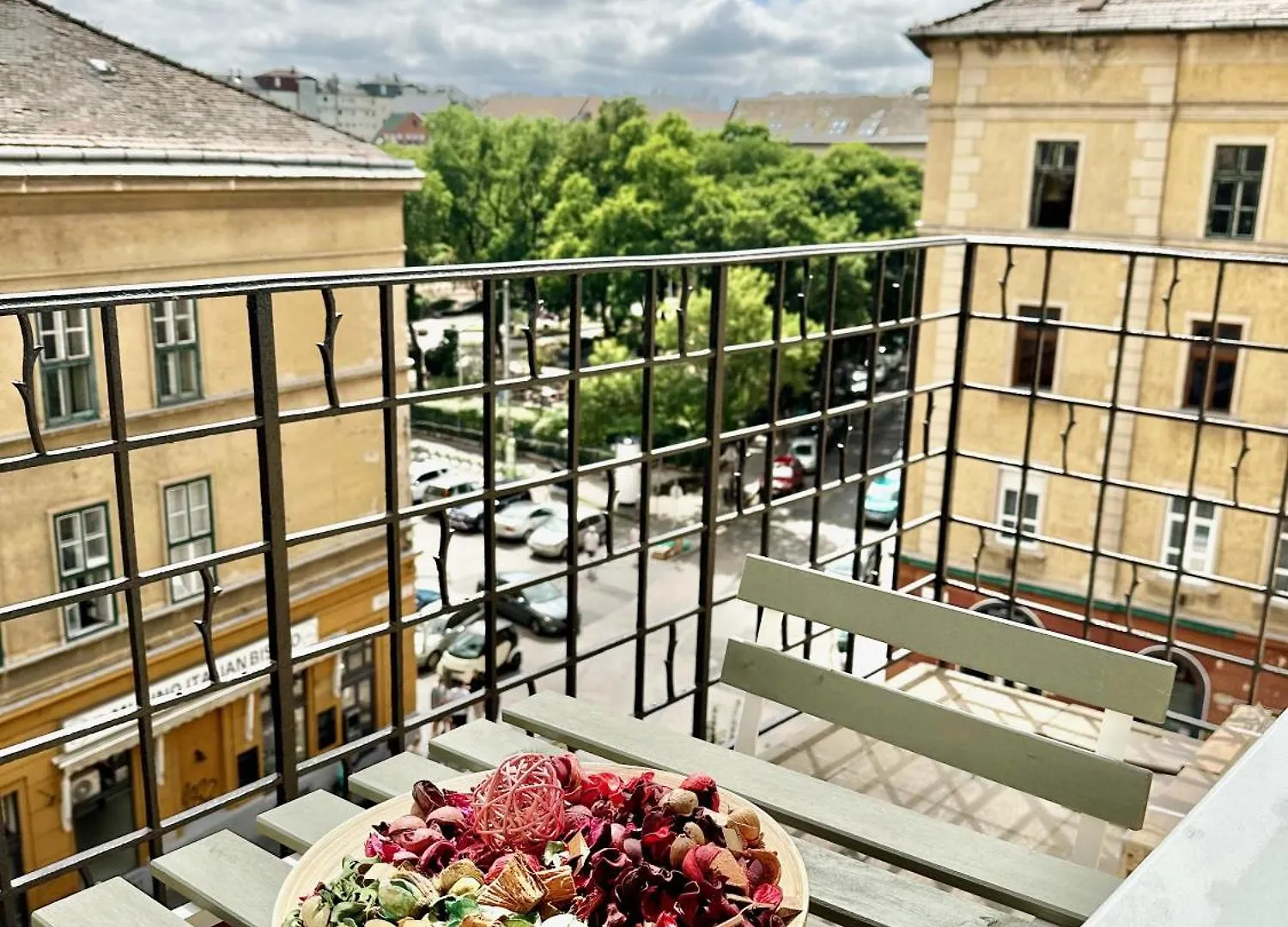 Brand New Dobhouse#2Bdr#2Bthr Apartment Budapest